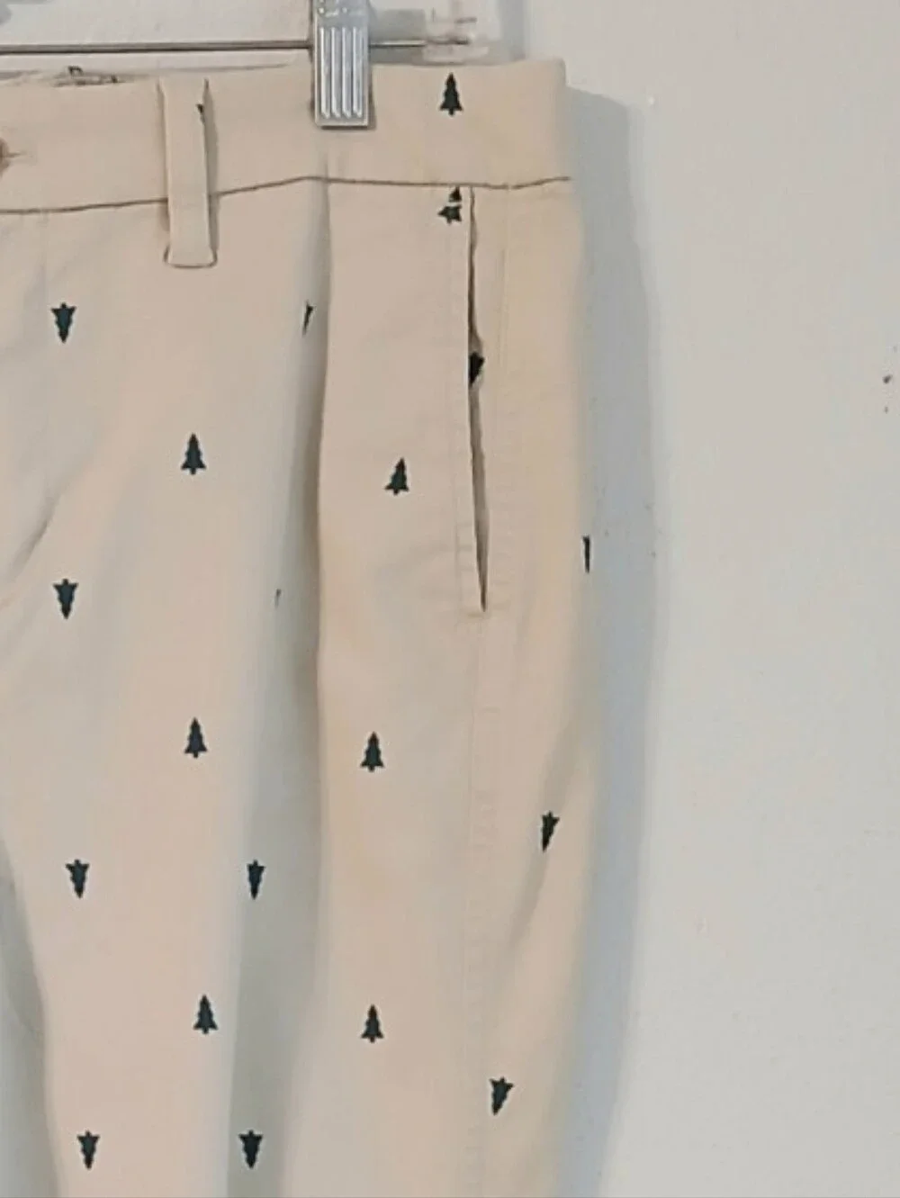 J. Crew Beige High -Rise  Girlfriend Khaki Size 6  Embroidered Pine Tree Detail